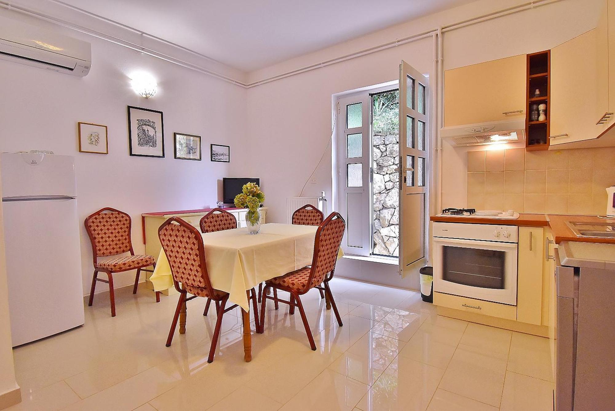 Lucija Apartment Kampor Екстериор снимка